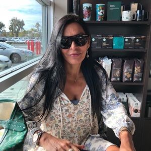 Meet your Posher, Angelica